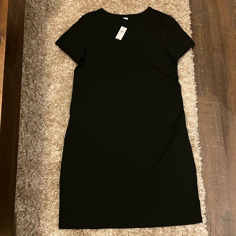Old Navy Black Short Sleeve Shift Dress